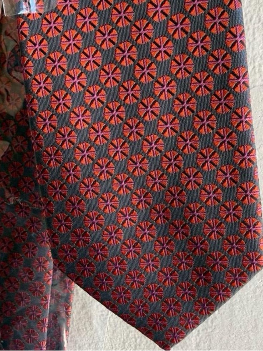 COOGI Red/Purple Medallion Micro-Pattern Tie & Diagonal Stripe Pattern Tie (2) - Picture 5 of 9
